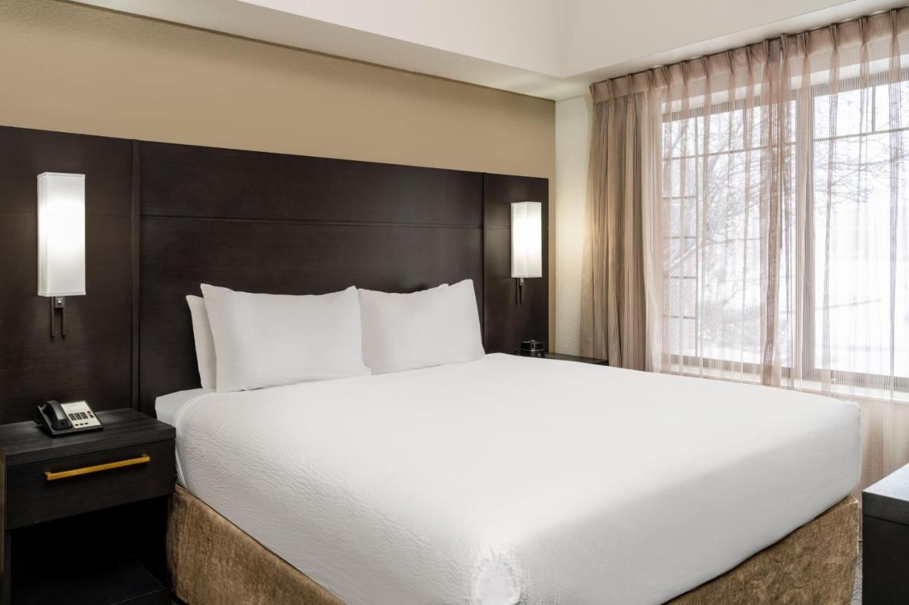 By Marriott Chicago Hotel 3*