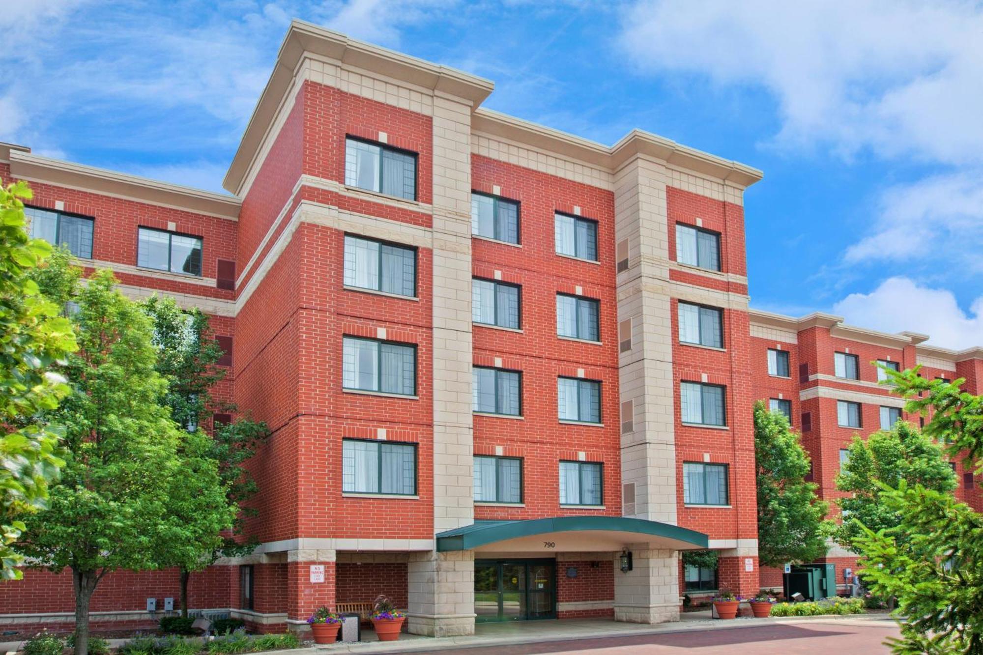 Hotel By Marriott Chicago Oak Brook