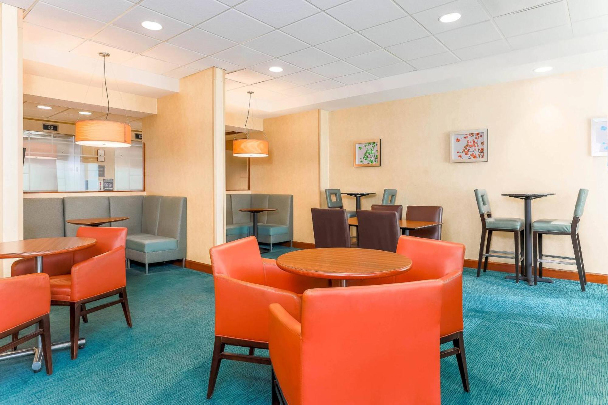 Hotel By Marriott Chicago