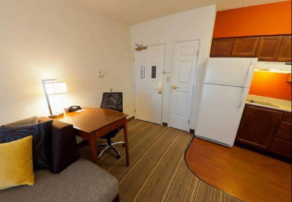 By Marriott Chicago Hotel 3*